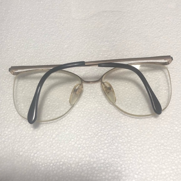 VTG Rodenstock Lady R Tour 805 RD 140 Gold Tone Frames w Twist Accent Design EUC - Picture 6 of 9